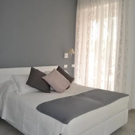 לינה וארוחת בוקר Glem & Breakfast ארנצאנו