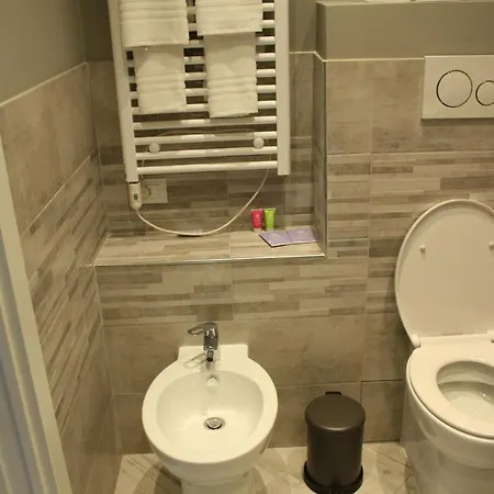 Alojamento de Acomodação e Pequeno-almoço Glem & Breakfast